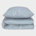 Bambus sengetøj hvid/grålig blå stribet 140x200